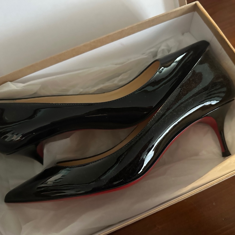 Christian Louboutin- Pigalle Follies Patent kitten heels